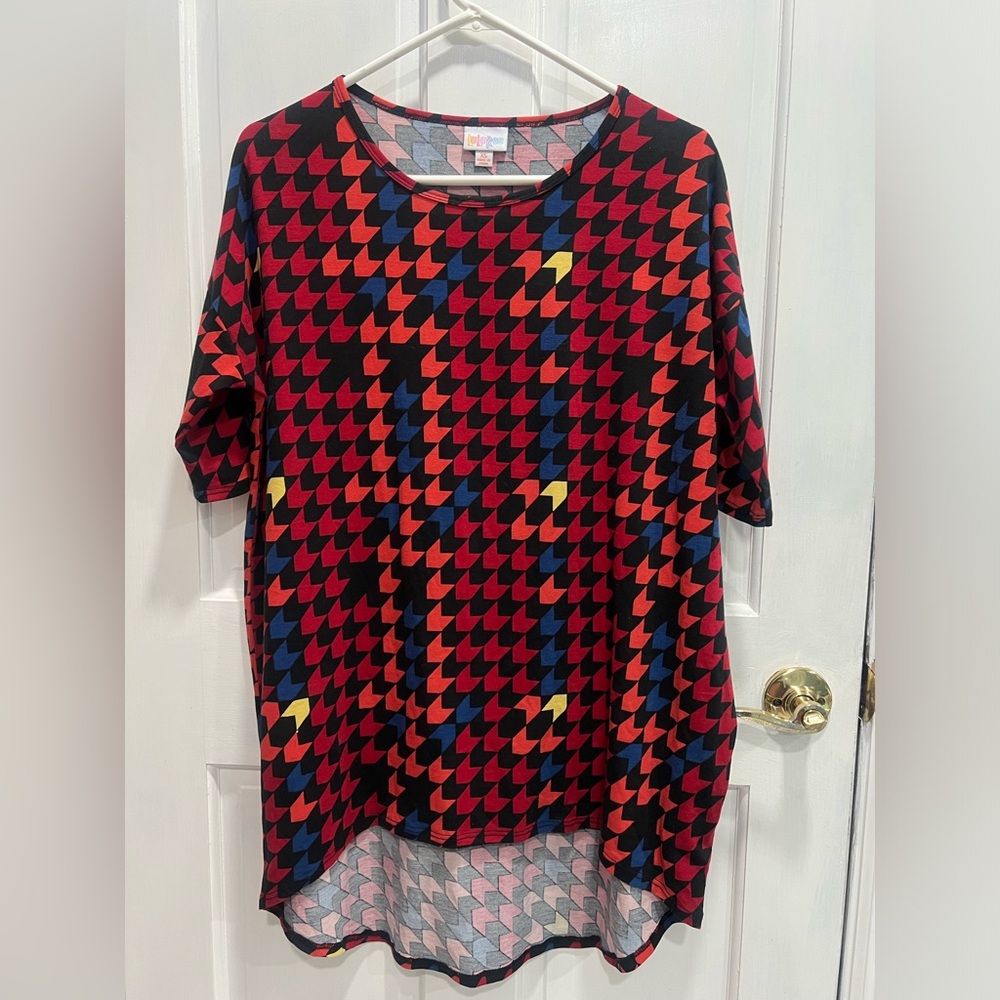 LULAROE Irma Hi Low Red Black Blue Tunic Top Shirt SIZE XS Oversized PreLoved